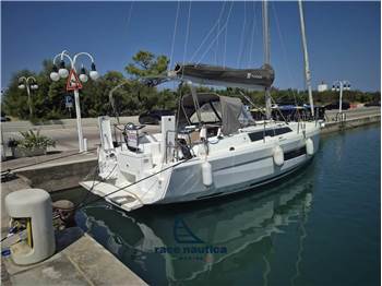 Dufour Yachts 37