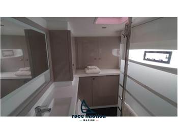 Fountaine Pajot ASTREA 42