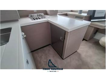 Fountaine Pajot ASTREA 42
