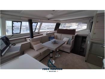 Fountaine Pajot ASTREA 42