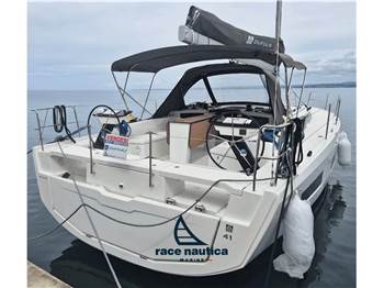 Dufour Yachts 41