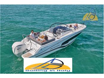 Jeanneau Cap Camarat 7.5 WA (NUOVA)