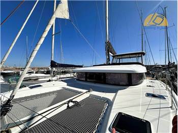 Lagoon 42