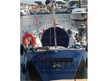 Comar COMET 12