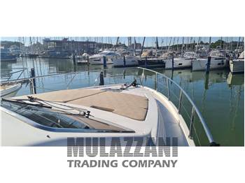 Ferretti Yachts Ferretti 57'