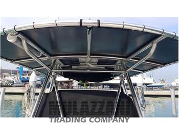 Pursuit 2670 Cuddy Center Console