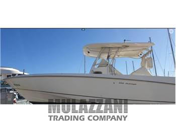 Boston Whaler OUTRAGE 320