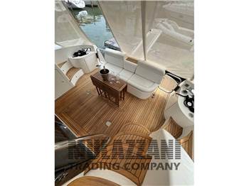 Azimut 46