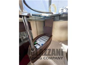 Azimut 43S