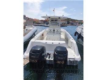 Boston Whaler OUTRAGE 320