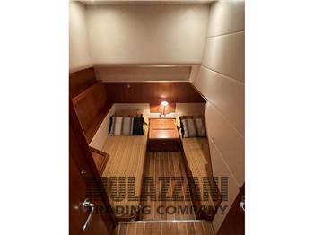 Bertram Yacht 630 Convertible