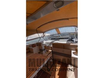 Pershing 40
