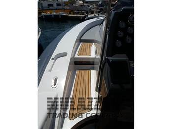 Python Yacht Python C33