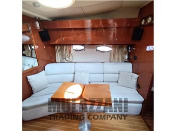 Regal Marine COMMODORE 3560