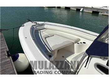 Boston Whaler 270 OUTRAGE