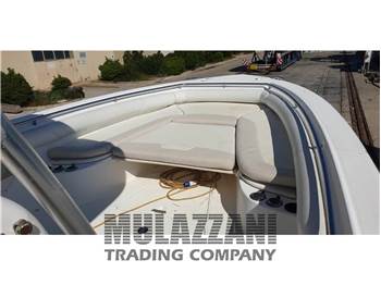 Boston Whaler OUTRAGE 320