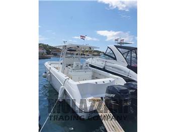 Boston Whaler OUTRAGE 320