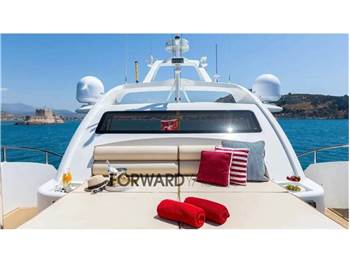 Benetti Legend 85