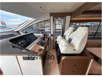 Azimut 72 Fly