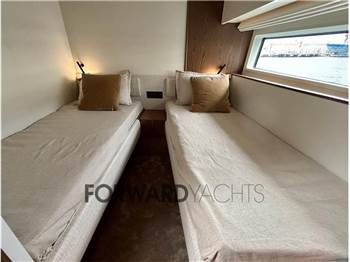 Azimut 72 Fly