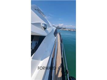 Sunseeker Predator 72