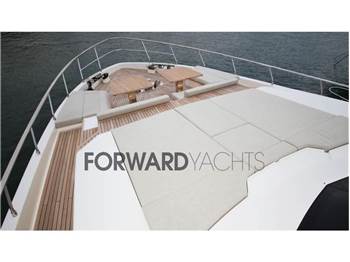 Ferretti Yachts 920