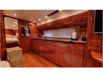 Princess Yachts V58
