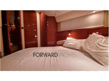 Princess Yachts V58