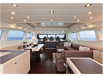 Overmarine Mangusta 92