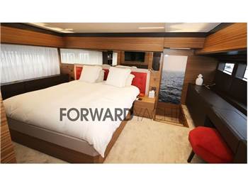 Ferretti Yachts 920