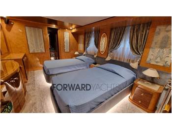 Amer Yachts 100