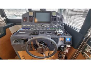 Sundeck Yachts Sundeck 550