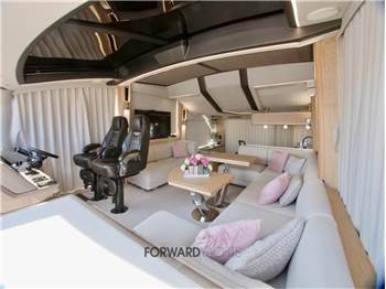 Galeon Yacht Galeon 700 Skydeck