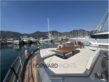 Galeon Yacht Galeon 700 Skydeck