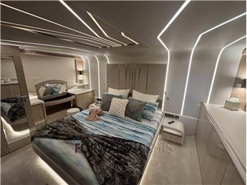Galeon Yacht Galeon 700 Skydeck