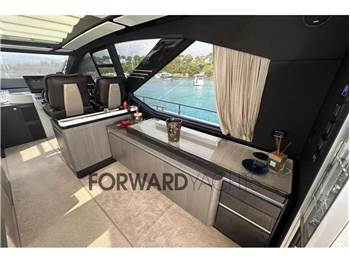 Azimut S7