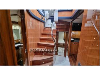 Sunseeker 68 SPORT YACHT