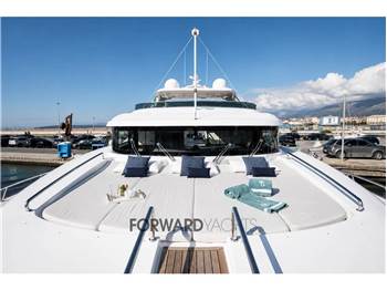 Benetti 93 Delfino