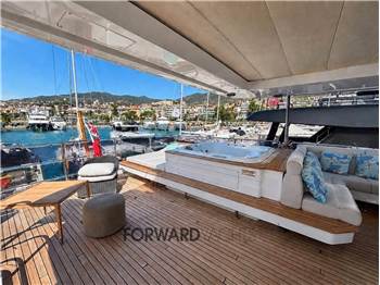 Benetti 93 Delfino