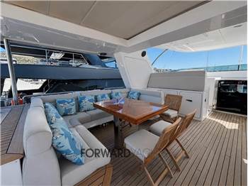 Benetti 93 Delfino