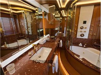 Benetti 93 Delfino