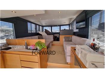 Sundeck Yachts Sundeck 550