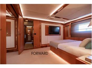 Benetti 93 Delfino