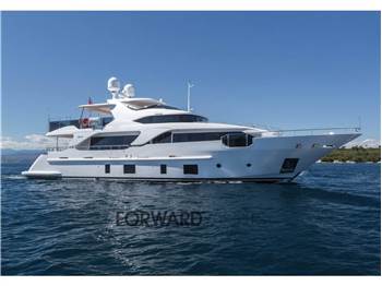 Benetti - 93 Delfino