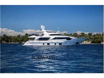 Benetti 93 Delfino