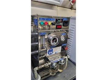 Overmarine Mangusta 92