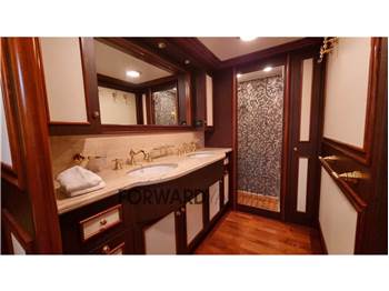 Custom Line Navetta 27