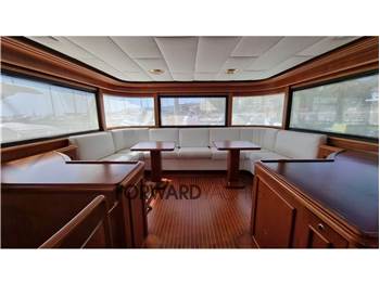 Custom Line Navetta 27