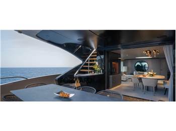 Overmarine Mangusta 104 Rev