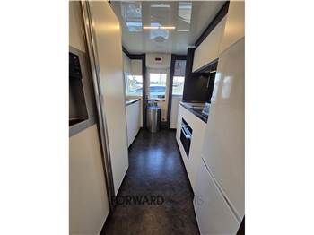 Ferretti Yachts 920